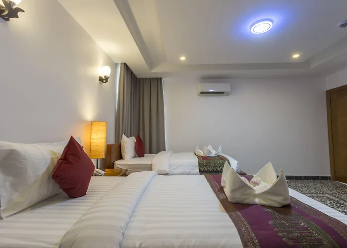 Bayon Guides Hotel 3*