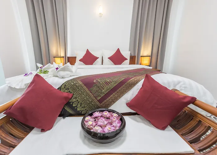 Bayon Guides Hotel Siem Reap