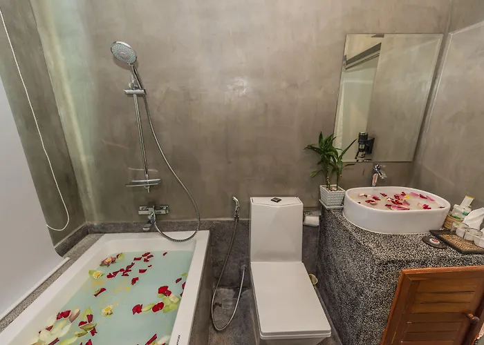 Hotel Bayon Guides 3*