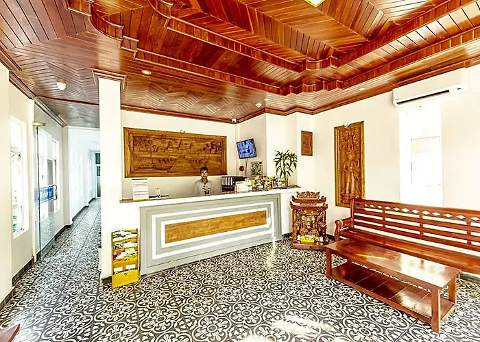 Bayon Guides Hotel 3*