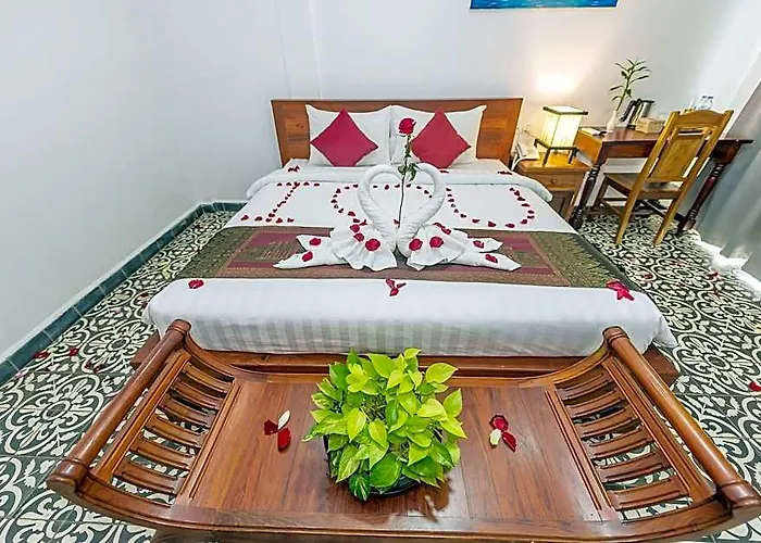 Bayon Guides Hotel Siem Reap